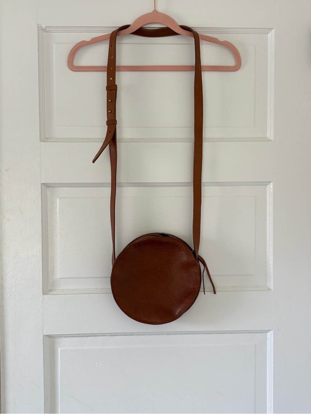 Madewell Round Crossbody Bag in Brown Leather